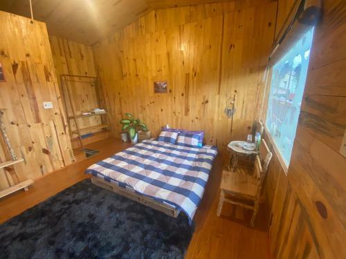 Hostal 72 House