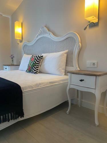 Chloe Boutique Hotel