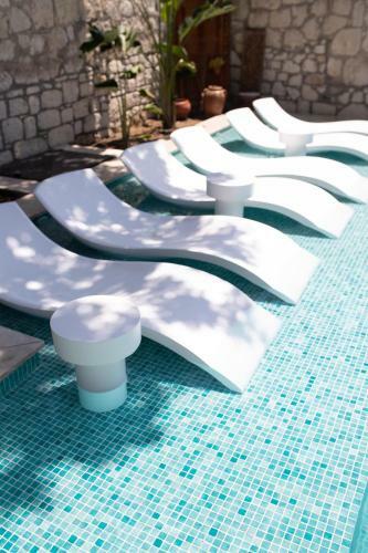 Chloe Boutique Hotel