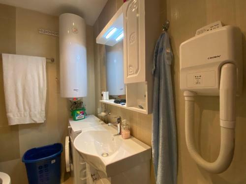 One Bedroom Apartment In Avalon