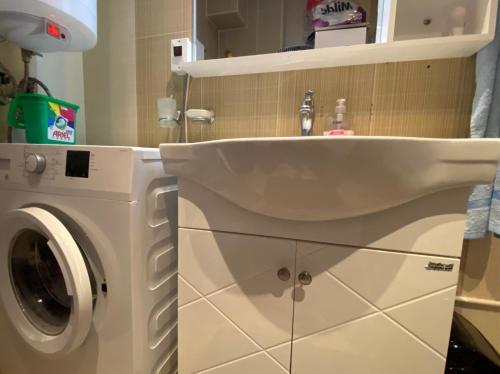 One Bedroom Apartment In Avalon