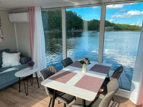 Hausboot-urlaub24 - Marina Buchholz