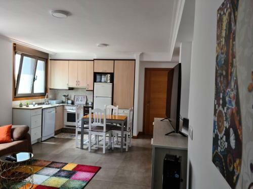 Cozy Apartment 30m From Rodeira Beach, Garage And Wifi