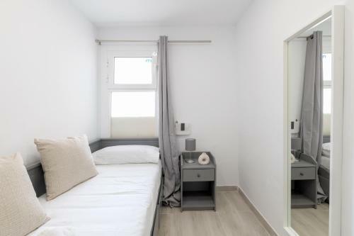 Apartamento En Playa Con Piscina Con Aacc