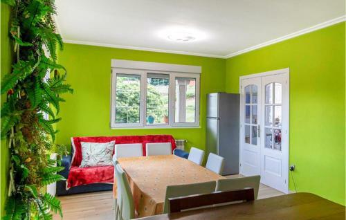 Beautiful Home In Chantada With Wifi And 4 Bedrooms