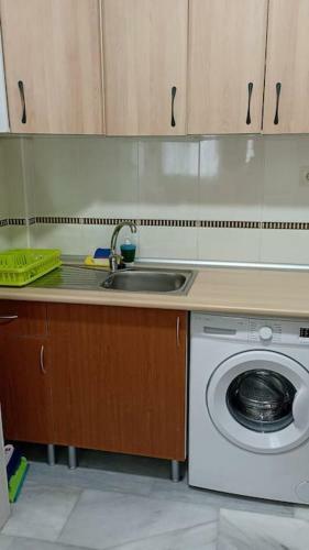 Bonito Apartamento En Chilches. M�laga