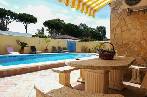 Chalet Con Piscina Privada Arco Iris
