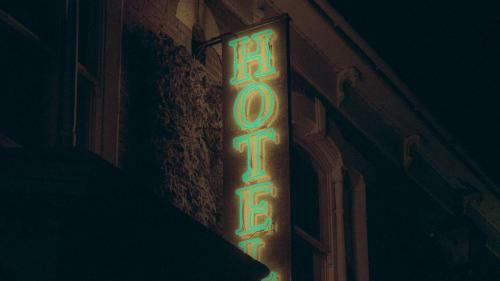 Hostal Hotel All Season