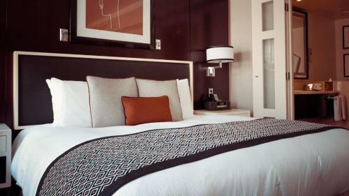 Hostal Hotel All Season