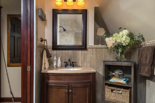 Hartzell House Bed And Breakfast