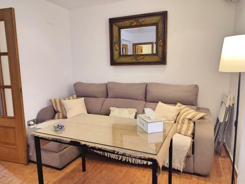 Apartamento Junto A Plaza De Andaluc�a