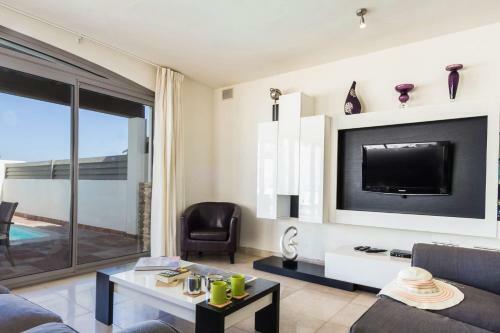 Villa Juliana By Villa Plus