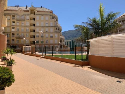 Apartamento Vacacional Con Piscina En Denia
