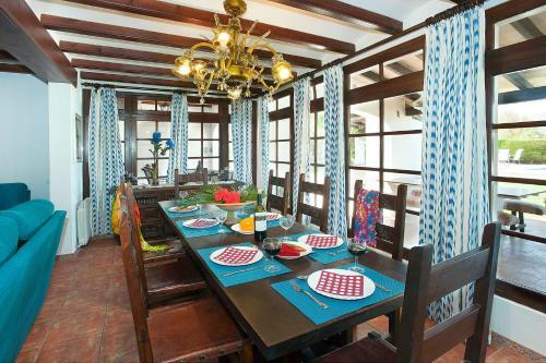 Villa Seguinot By Villa Plus