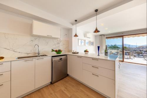 Apartment On The Seafront Faroles 1
