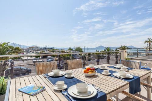 Apartment On The Seafront Faroles 1