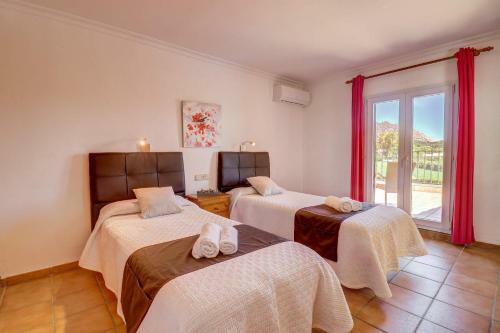 Villa Hort De Siller By Villa Plus