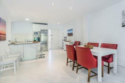 Apartment Just 80 Meters From The Beach