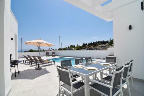 Villa Rosamar By Villa Plus