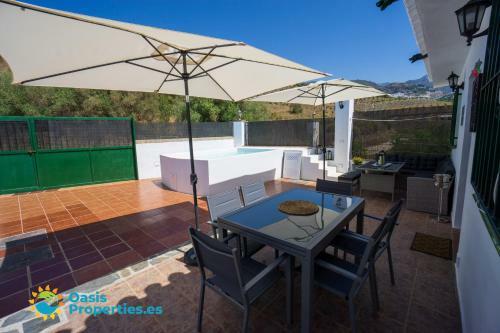 Country-side Villa With Pool