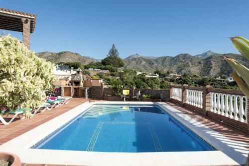 Villa Blancuzcal By Villa Plus