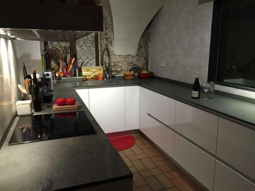 Country House With Pool And Wine Cellar
