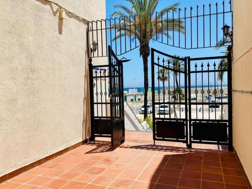 Cozy Apartment In Garrucha On The Beachfront