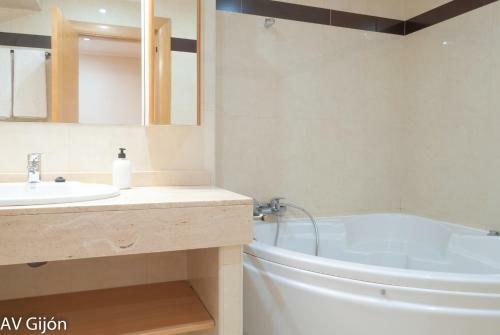 Apartamento Av Gij�n Anselmo Cifuentes