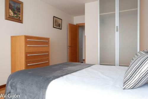 Apartamento Av Gij�n Anselmo Cifuentes