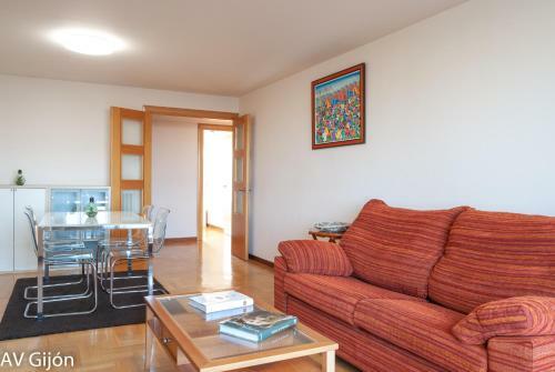 Apartamento Av Gij�n Anselmo Cifuentes