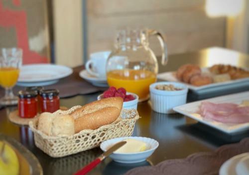 Bed & Breakfast Castillo De Corvinos