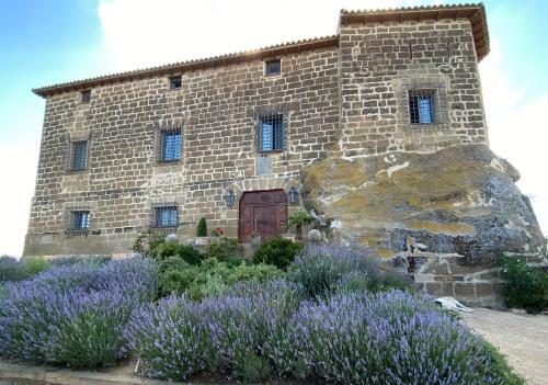 Bed & Breakfast Castillo De Corvinos