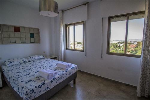 Apartamento 2 Dormitorios Piscina Y Garage