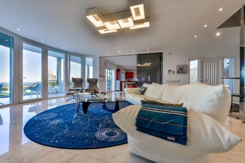 Coral- Managed By Almarina Villas