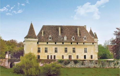 Holiday Home La Gaubertie