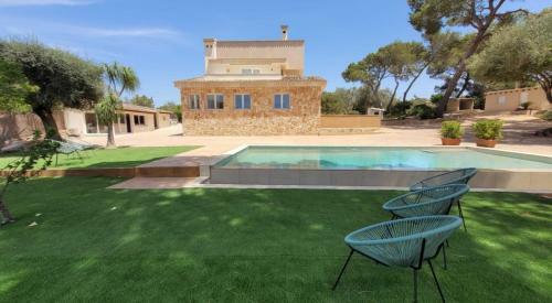 Agradable Villa Con Piscina - Can Luciana