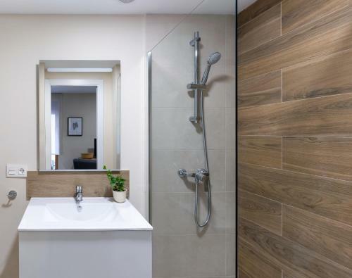 Apartamento Housing Le�n Azabacher�a 22