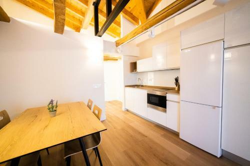 Apartamentos Mk77 Le�n- Cantareros