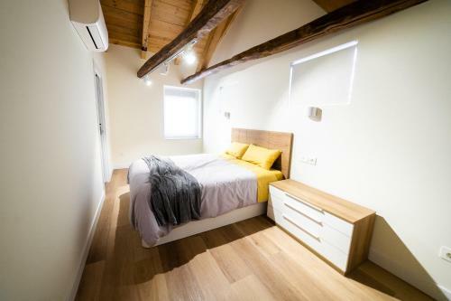 Apartamentos Mk77 Le�n- Cantareros