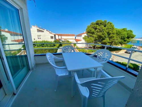6359 Apartment In Llan��