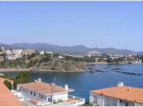 958 Apartment In Llan��