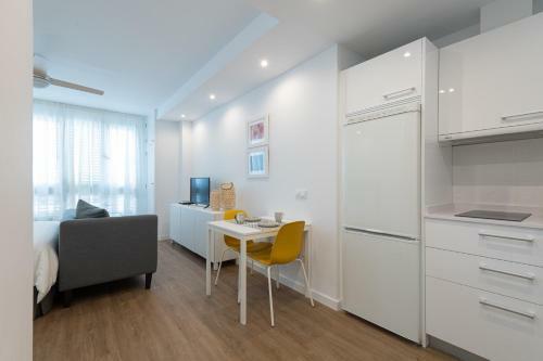 Apartamento Moderno Estudio Junto A Las Canteras