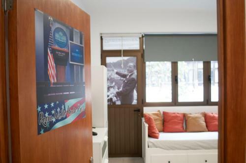 Apartamento Room In My White House