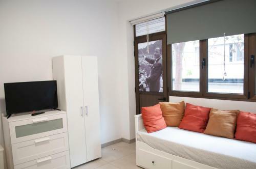 Apartamento Room In My White House
