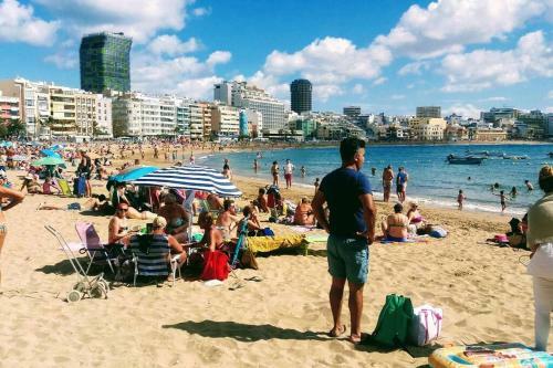 Sunny Apartment Near Las Canteras Beach