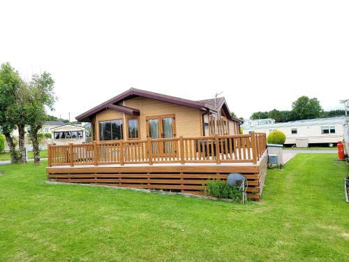 Diamond Lodge, Greenfields Holiday Park