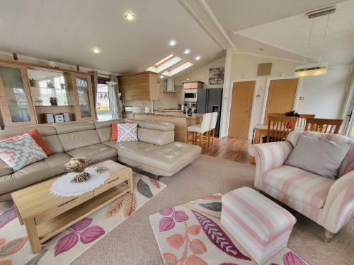 Diamond Lodge, Greenfields Holiday Park