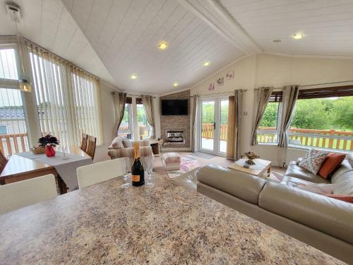 Diamond Lodge, Greenfields Holiday Park