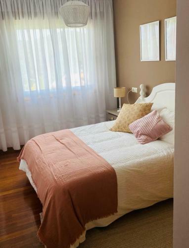 Apartamento Tu Hogar En El Coraz�n De O Saln�s