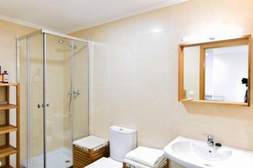 Nuevo Apartamento En Miengo Con Piscina Y Garaje